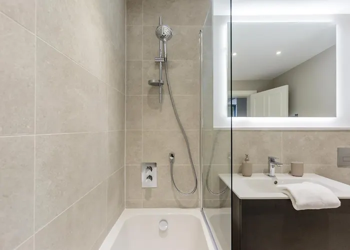 Dragon - Centre 1 Bed דירה *