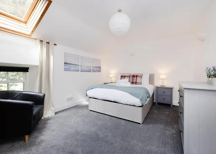 דירה Joivy Beautiful Mews Near Princes Street *