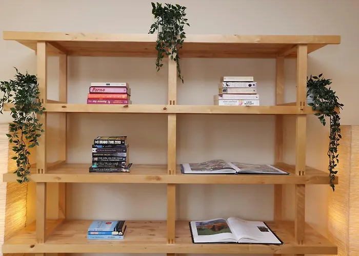 Апартаменты Joivy Spacious 2 Bed,2 Bath Flat, Free Parking And Rooftop Terrace *