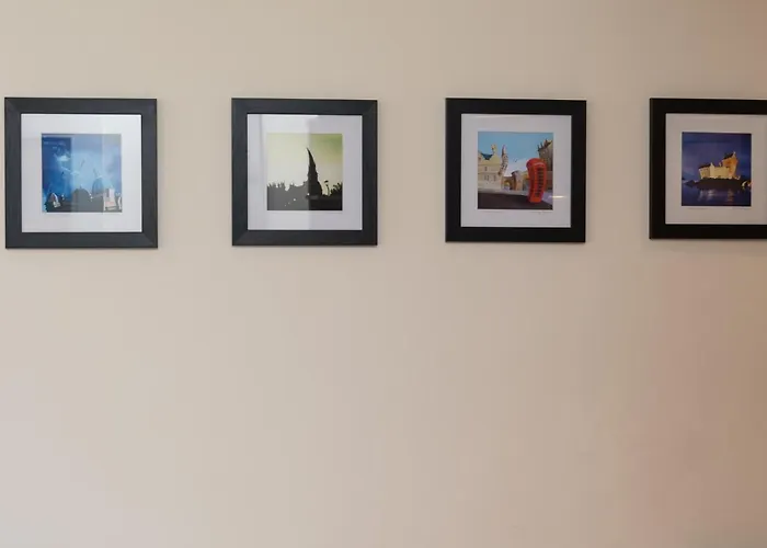 Luxury New Town 1 Bed דירה אדינבורו