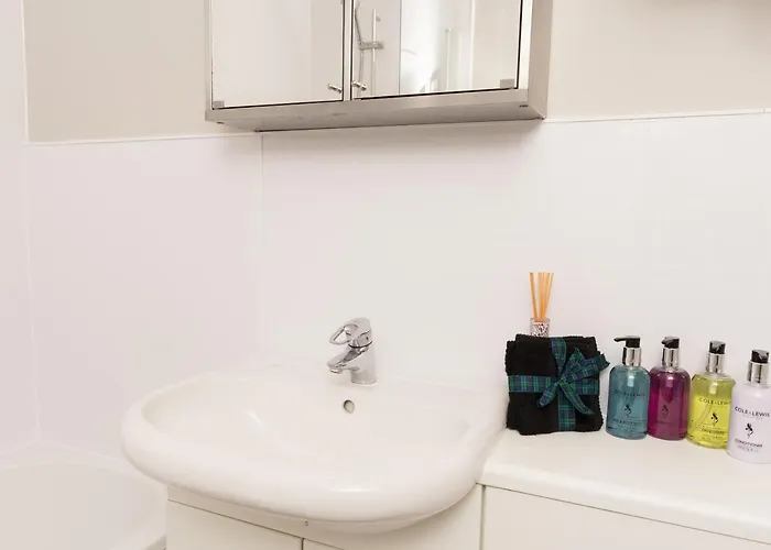 Luxury New Town 1 Bed *