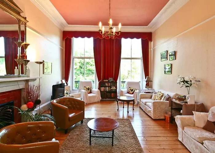Gasthuis Halcyon House 3*