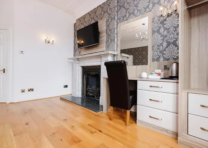 Guest house Castle Street