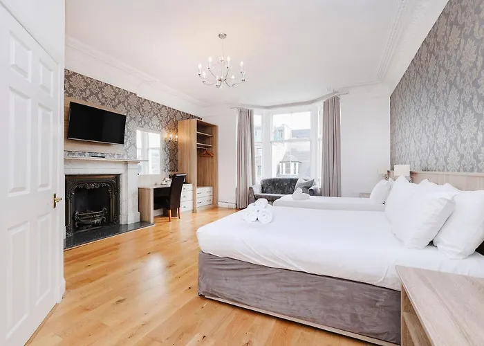 Castle Street Edinburgh