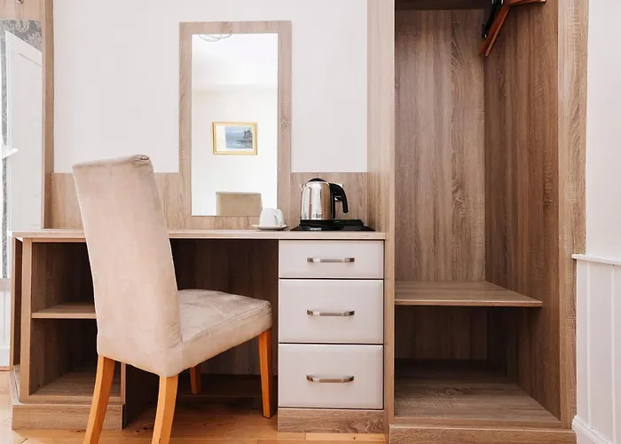 Guest house Castle Street