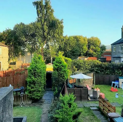 Homestay Lele's Flat - 15 Minutes To Airport & Centre *