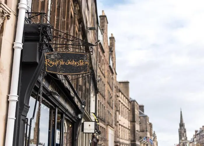 Royal Mile & Arthur's Seat Apt With Private Parking Apartament Edynburg