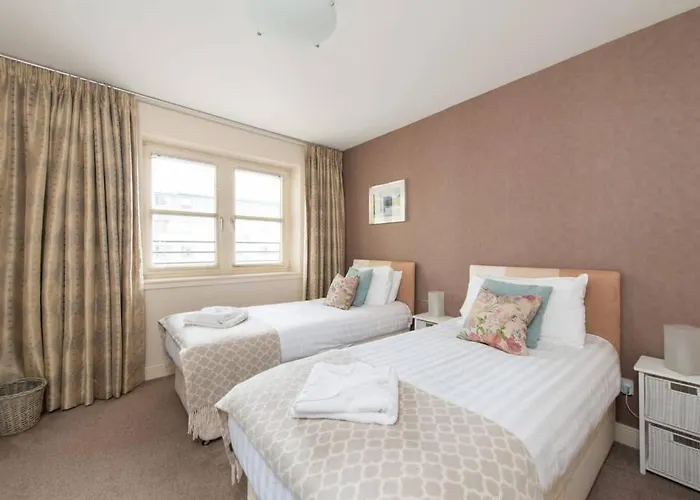 Apartament Royal Mile & Arthur's Seat Apt With Private Parking Edynburg