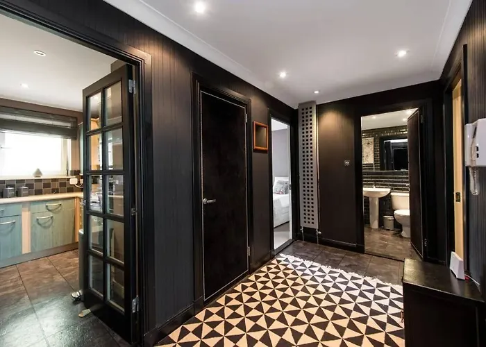 Royal Mile & Arthur's Seat Apt With Private Parking *