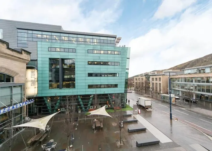 Royal Mile & Arthur's Seat Apt With Private Parking Edynburg