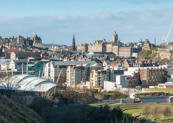 Royal Mile & Arthur's Seat Apt With Private Parking *
