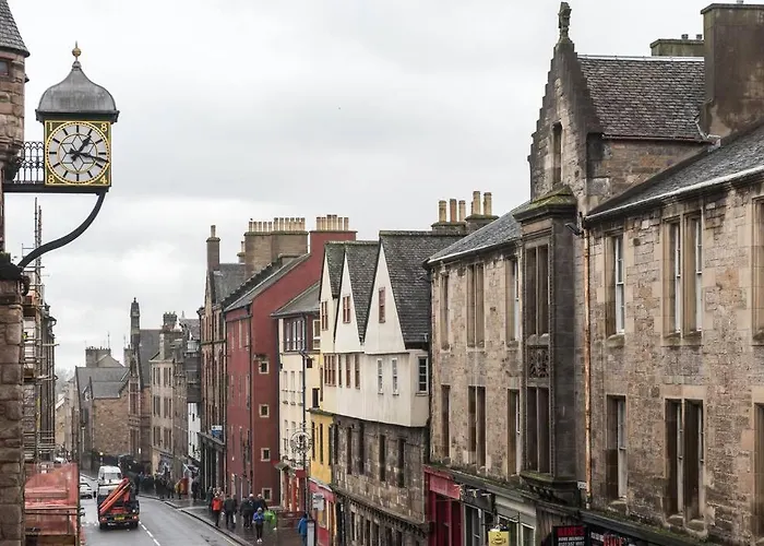 Royal Mile & Arthur's Seat Apt With Private Parking *