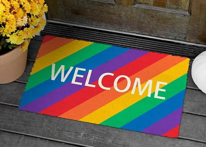 Ideal Location With Free On-site Private Parking דירה אדינבורו