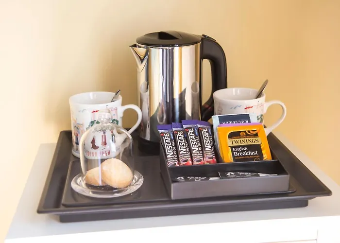 The Hedges 5* Edinburgh