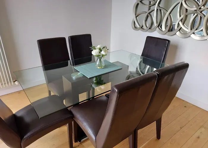 Apartment Quartermile Luxury Landing *
