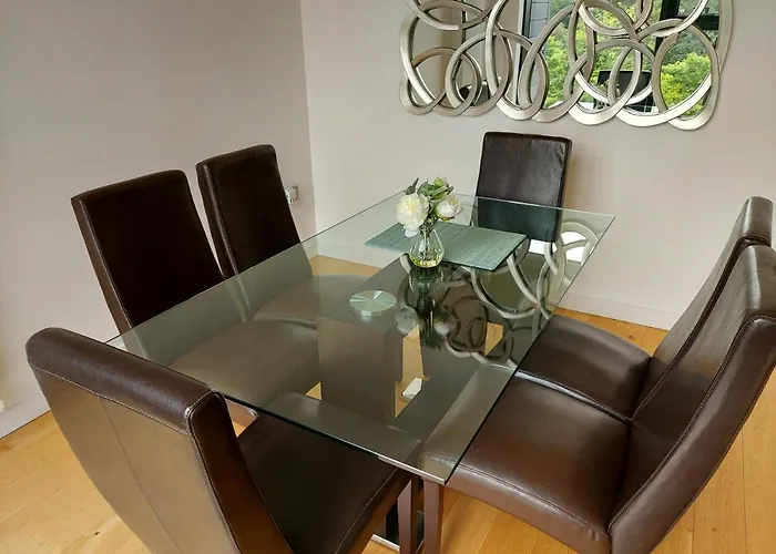 Apartment Quartermile Luxury Landing