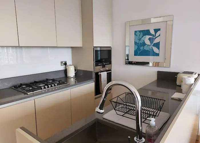 Apartment Quartermile Luxury Landing