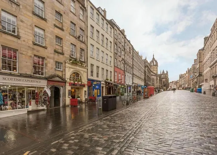 4 Royal Mile Flat Near Castle *