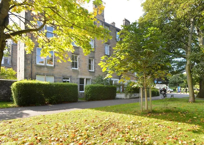 By The Meadows, Close To Centre Apartment Edinburgh
