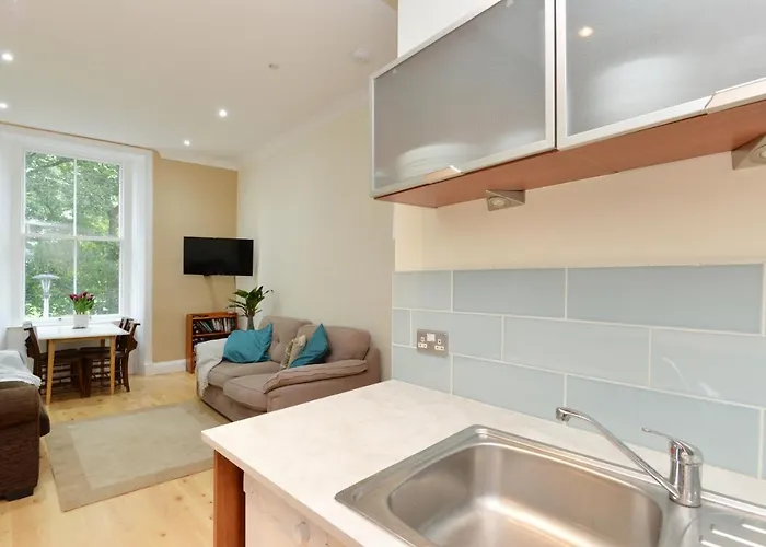 By The Meadows, Close To Centre Apartment