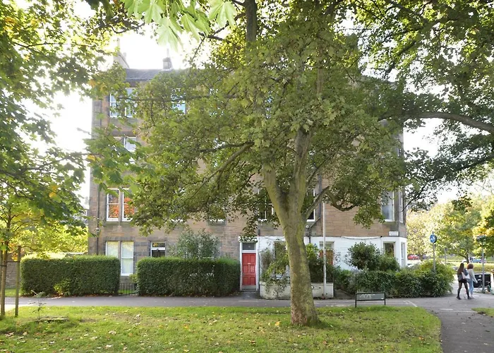 By The Meadows, Close To Centre * Edinburgh