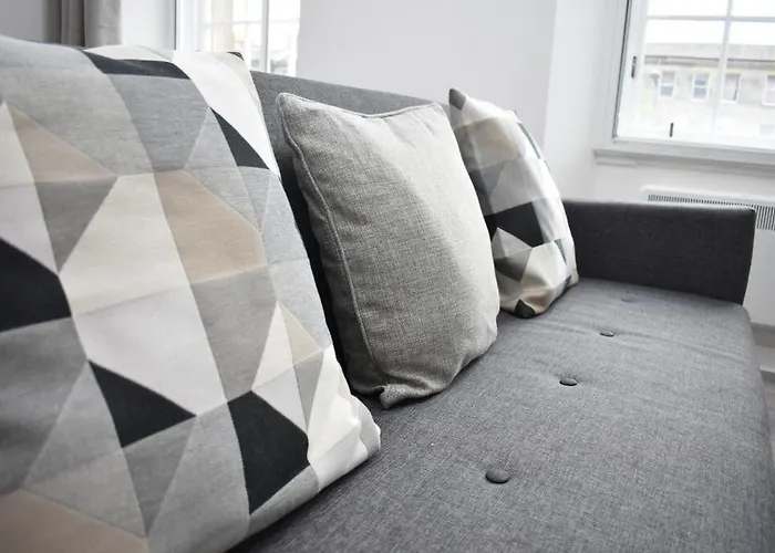 Modern & Bright 1 Bed For 4 Close To Centre! * Édimbourg
