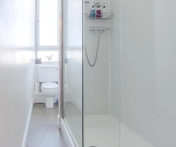 Beautiful Center 1 Bed With Park View إدنبرة