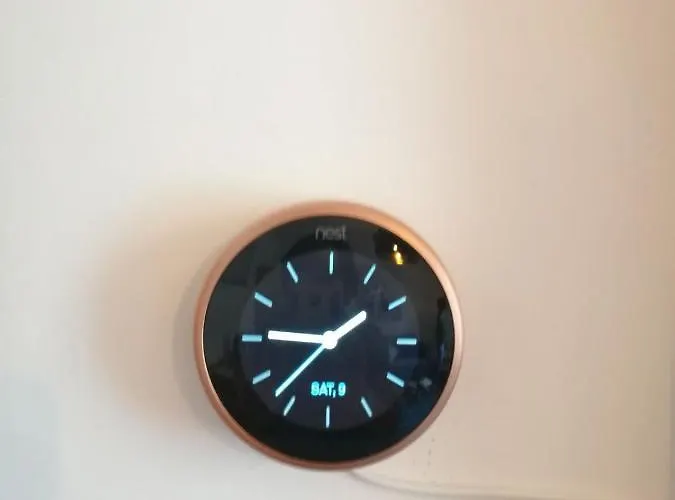 Fringe Base With Garden Near The Meadows * Эдинбург