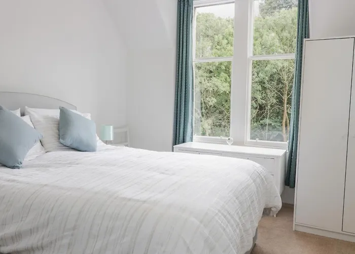 בית נופש 6 Coltbridge Gardens אדינבורו