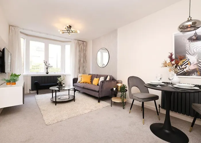 Joivy Modern 1 Bed Flat In West End, Close To Princes Gardens Lejlighed