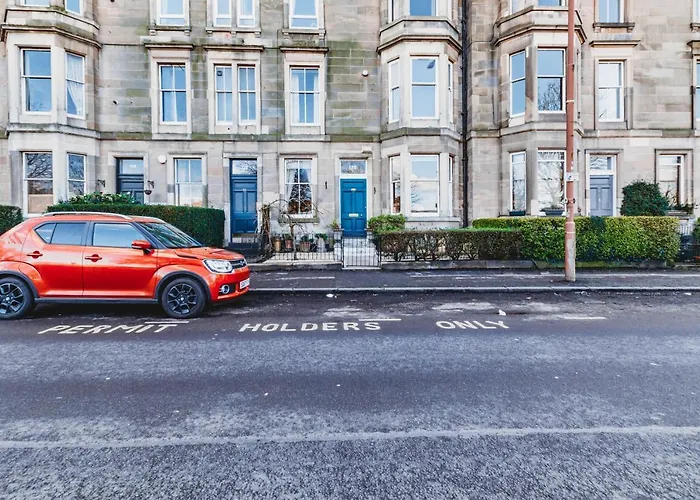 דירה Beautiful Center 1 Bed With Park View *