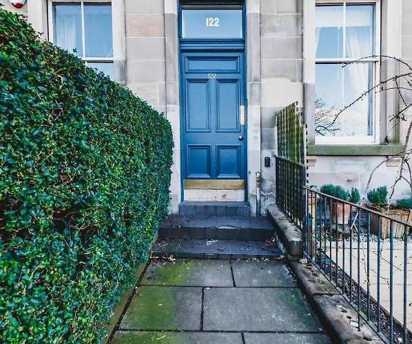 Beautiful Center 1 Bed With Park View إدنبرة