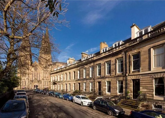 Quirky, West End, House