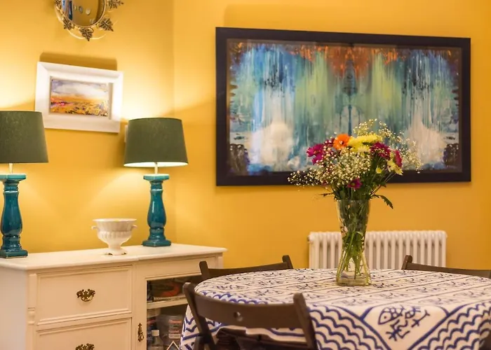 Huntly Street אדינבורו