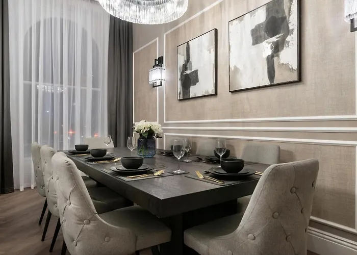 Luxury Georgian Retreat - Hot Tub - Patio Otel *