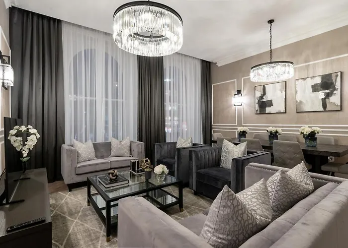 Luxury Georgian Retreat - Hot Tub - Patio Otel