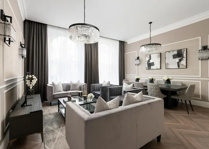 Luxury Georgian Retreat - Hot Tub - Patio Otel *