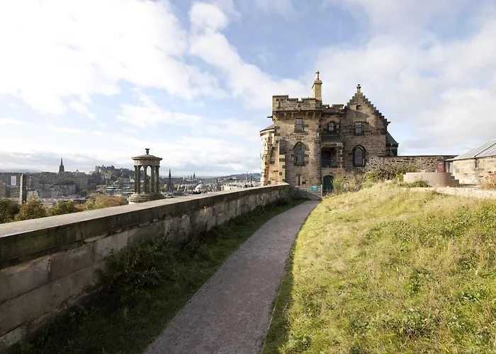 Joivy Observatory House & * Edinburgh