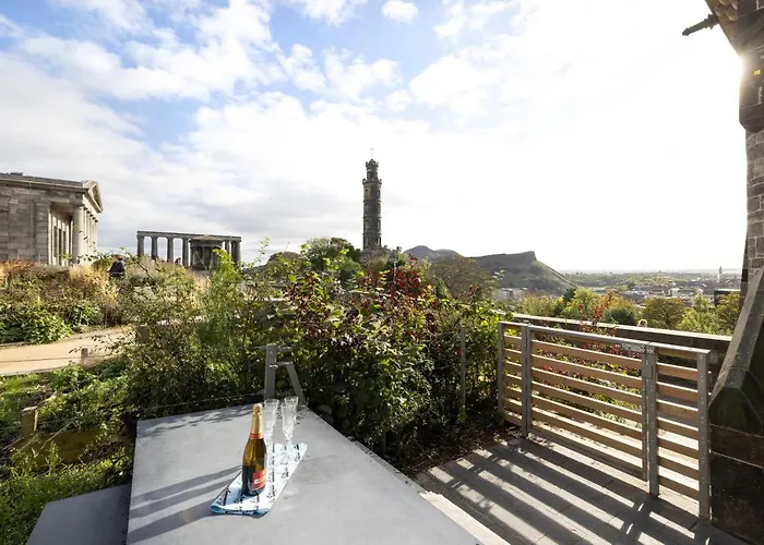 Joivy Observatory House & Vakantiehuis