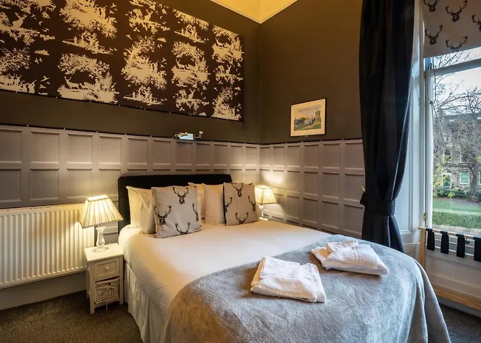 East Claremont 4*