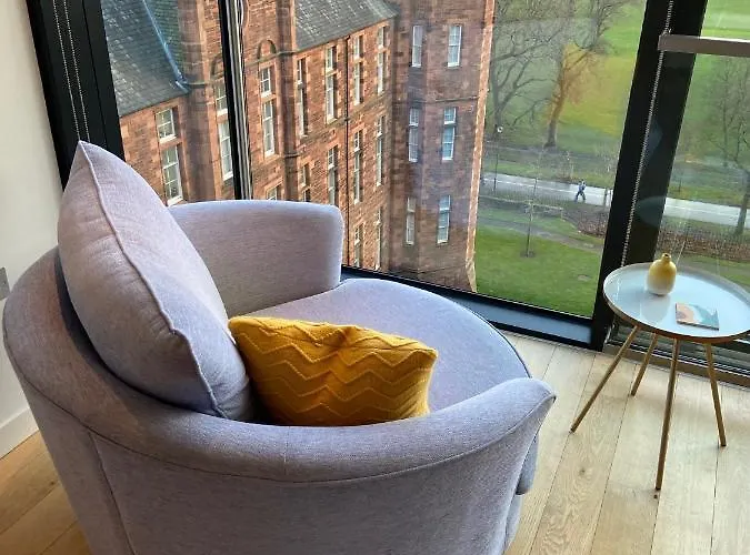 Quartermile Meadows View 2 Bedroom - With Free Parking *