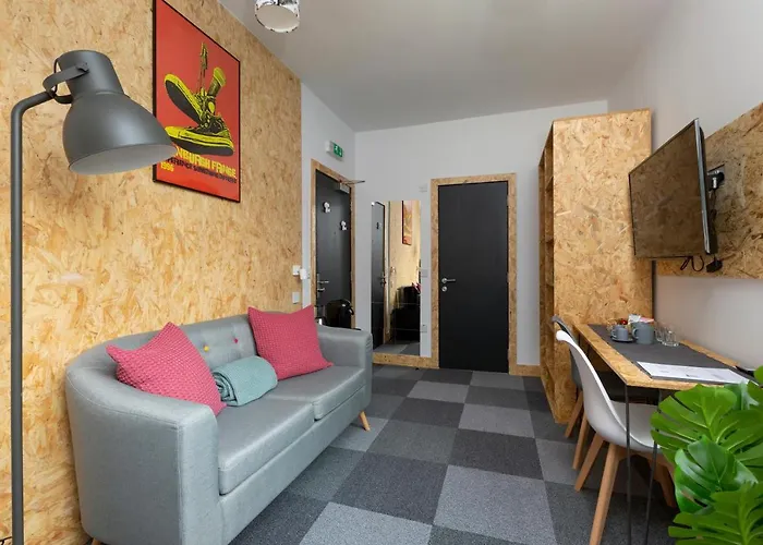 On The Walk Hotel 3*