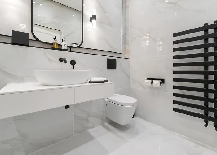 Luxury Georgian Retreat - Hot Tub - Patio