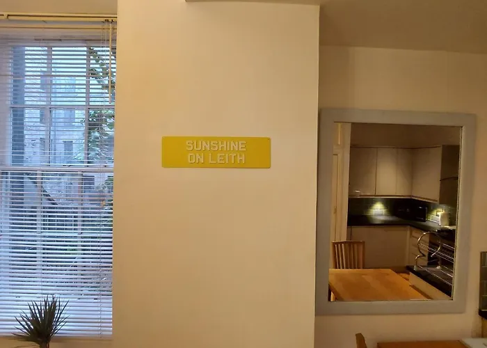 Sunshine On Leith إدنبرة