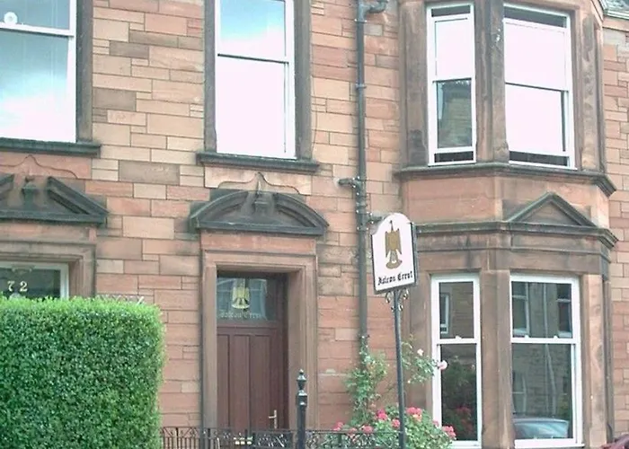 Falcon Crest 게스트하우스 3*