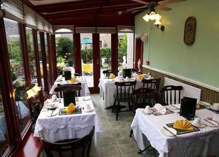 Emerald 3* 에든버러