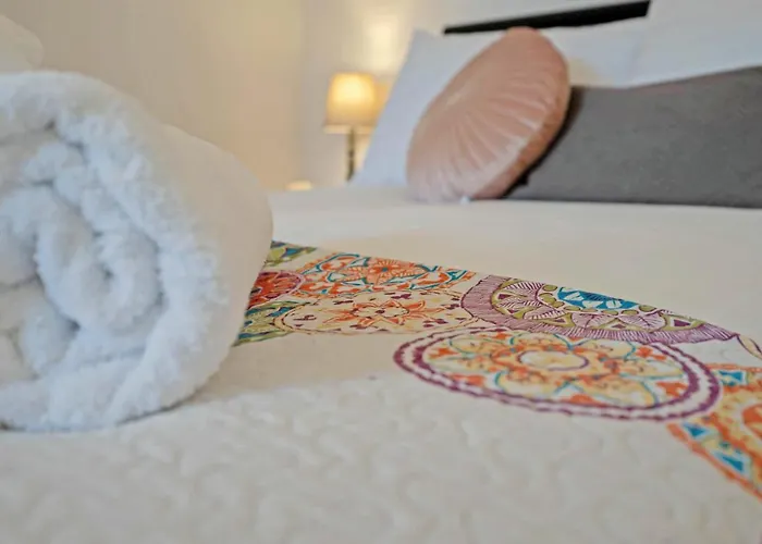 Cozy With Character Logie Main Door Flat Apartament *