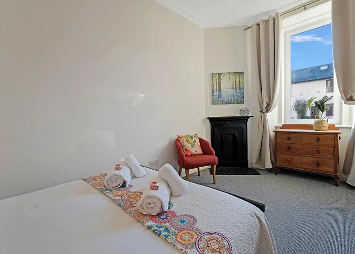 Cozy With Character Logie Main Door Flat Edinburgh