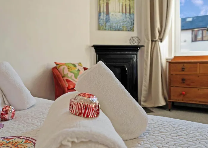 Cozy With Character Logie Main Door Flat