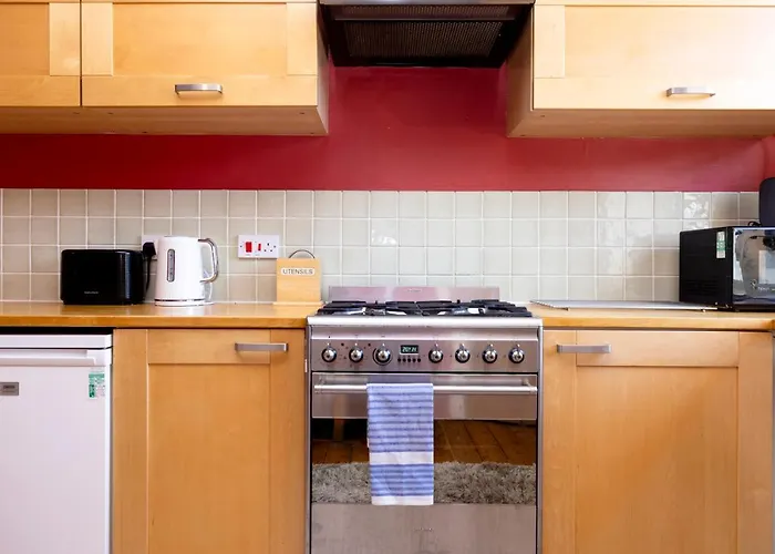 Joivy Old Town 1-bed With Stunning Views Διαμέρισμα